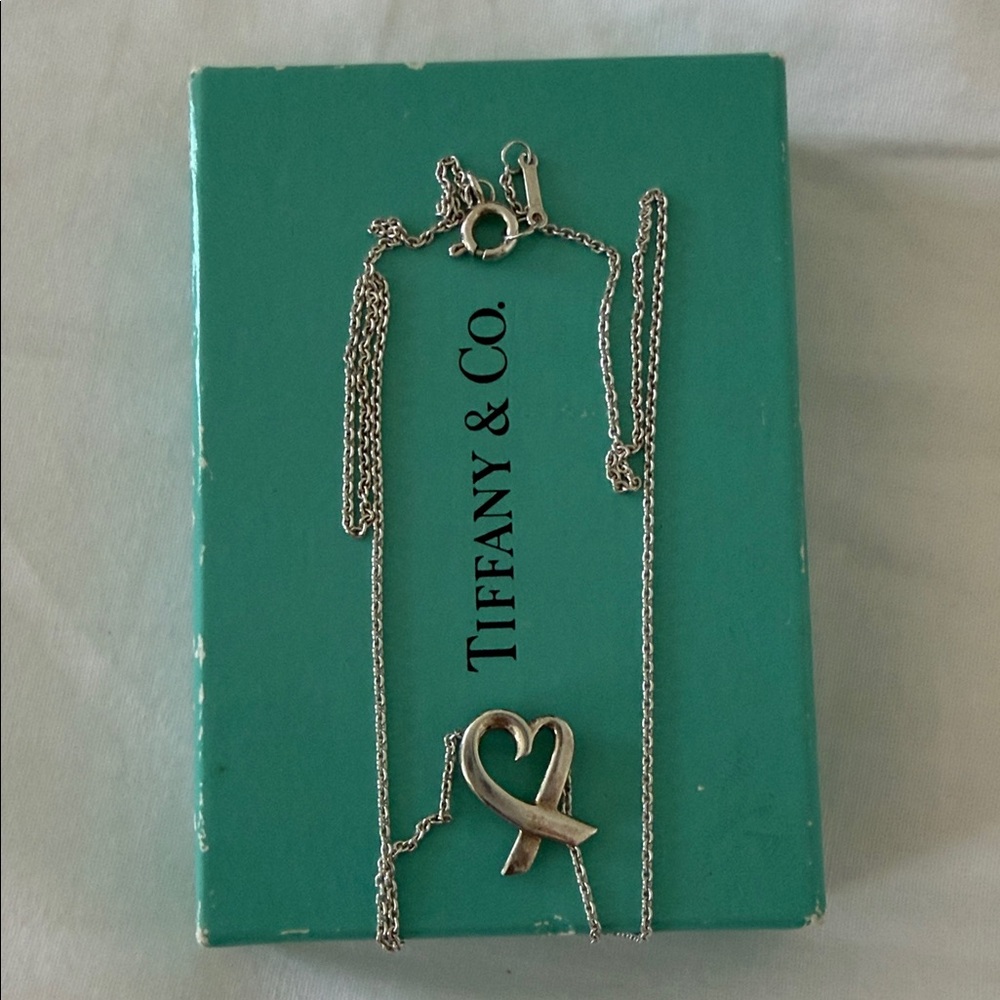 Tiffany & Co. Silver Ribbon Heart Pendant Necklace on Tiffany Blue Box